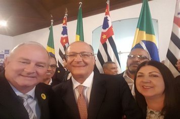 Foto - Prefeito Jair com o governador Geraldo Alckmin