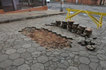 Foto - Rua xv de Novembro recebe melhorias