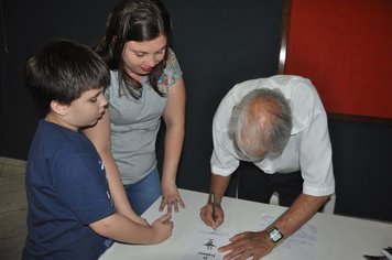 Foto - SOLENIDADE DO LANÇAMENTO DO LIVRO 