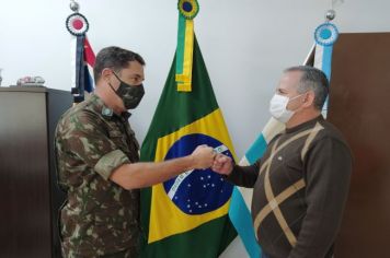 PREFEITO TOMA POSSE COMO PRESIDENTE DA JUNTA MILITAR