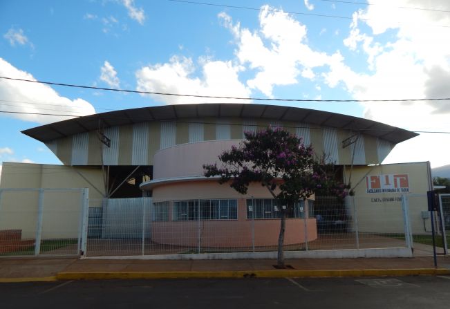 ESCOLA MUNICIPAL PADRE GIOVANNI FERRETI COMEMORA OITO ANOS DE HISTÓRIA