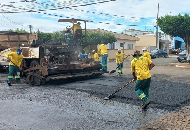 INICIA RECAPE EM NOVO TRECHO DA AVENIDA APÓSTOLO BÉRGAMO 